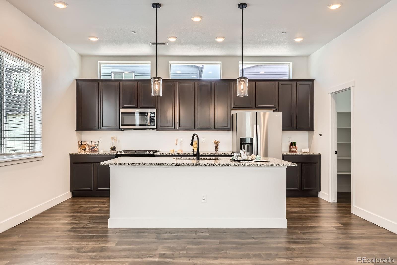 MLS Image #8 for 6791  navajo court,denver, Colorado
