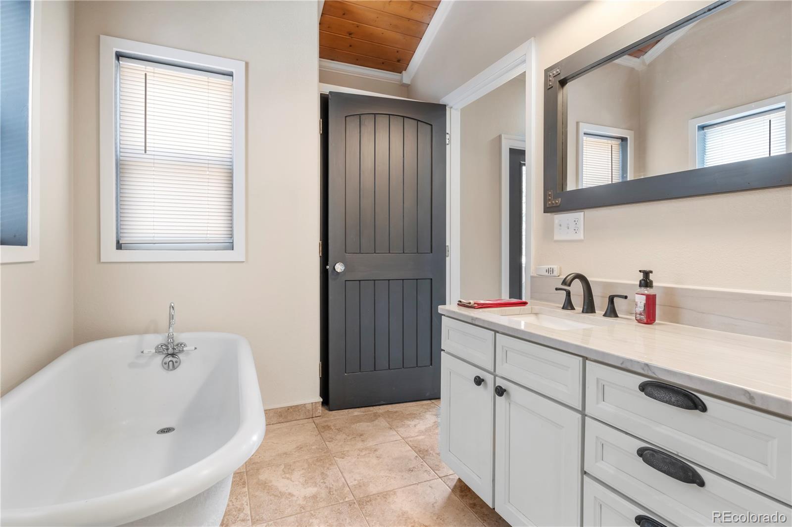 MLS Image #14 for 396  mohawk heights,florissant, Colorado