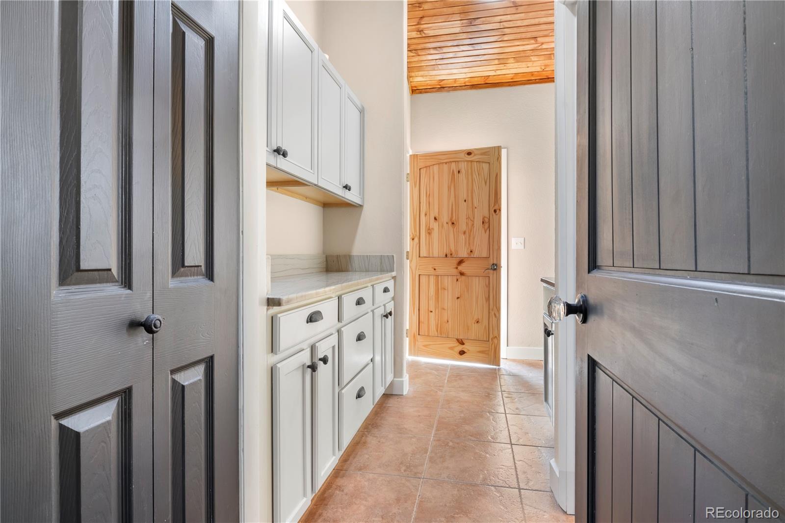 MLS Image #18 for 396  mohawk heights,florissant, Colorado