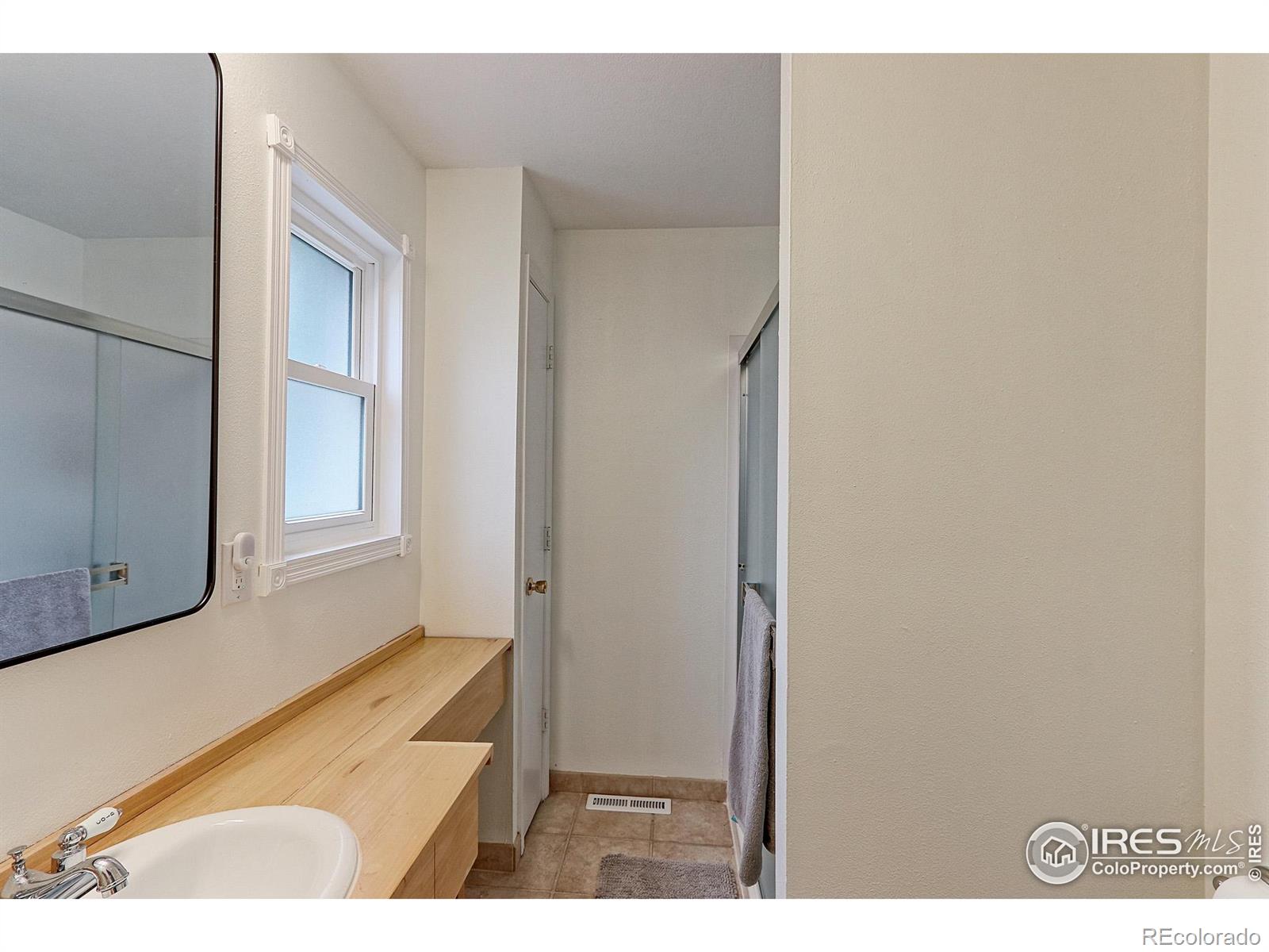 MLS Image #13 for 10679  union way,broomfield, Colorado