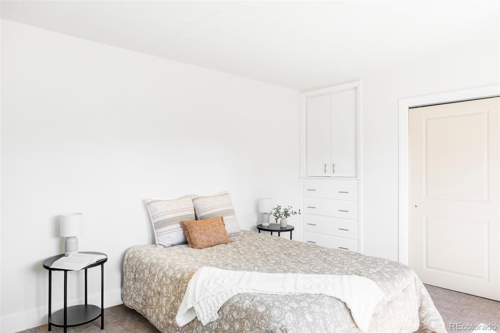 MLS Image #13 for 5648 e greenwood place,denver, Colorado