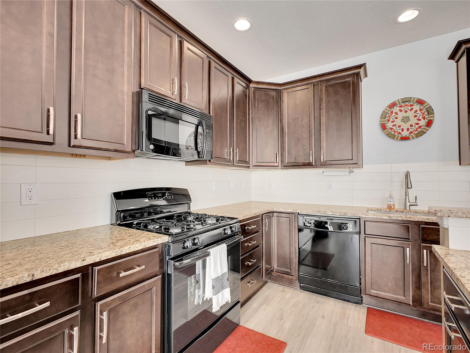 MLS Image #12 for 22898 e ottawa place,aurora, Colorado