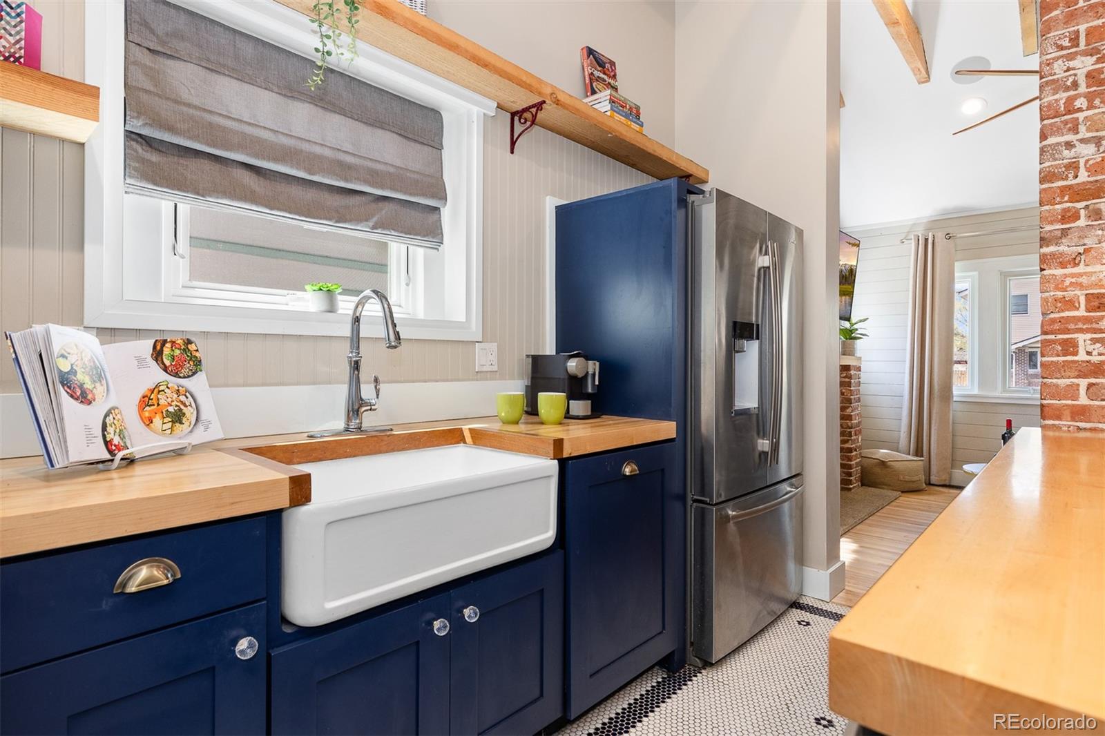 MLS Image #10 for 2050 s corona street,denver, Colorado