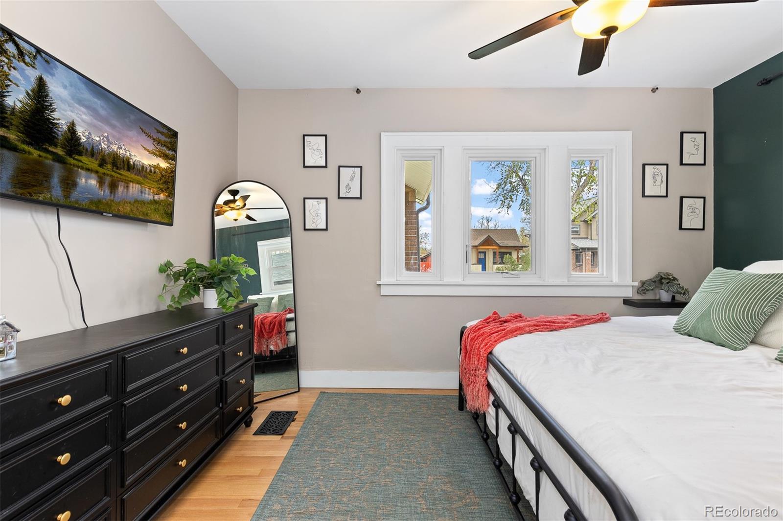 MLS Image #19 for 2050 s corona street,denver, Colorado