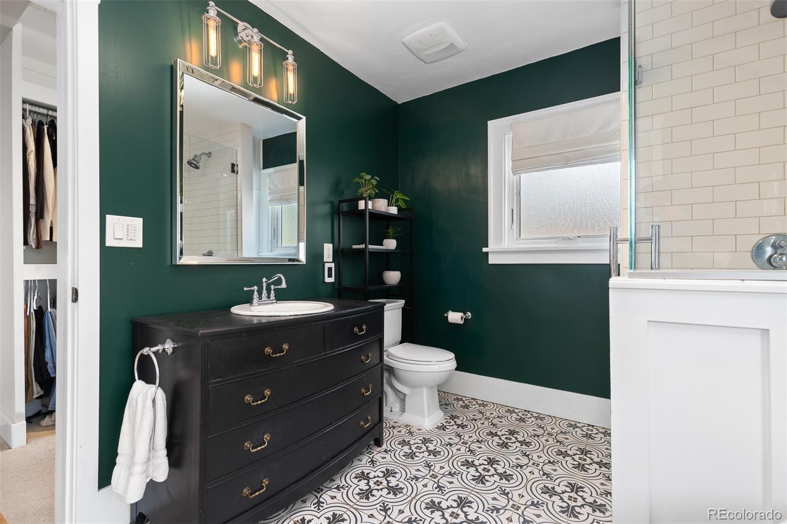 MLS Image #22 for 2050 s corona street,denver, Colorado