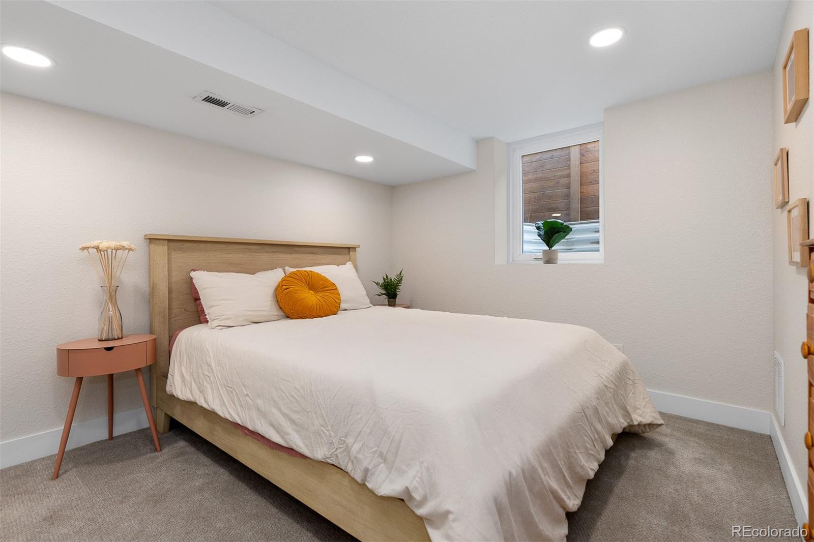 MLS Image #29 for 2050 s corona street,denver, Colorado