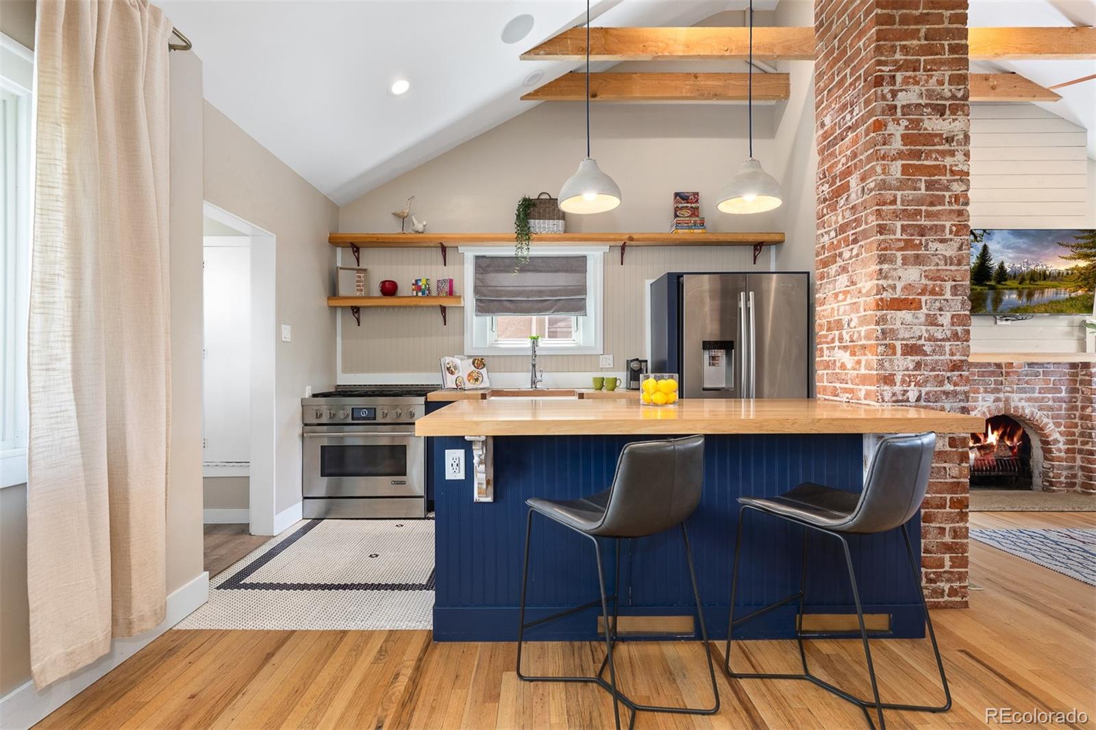 MLS Image #8 for 2050 s corona street,denver, Colorado