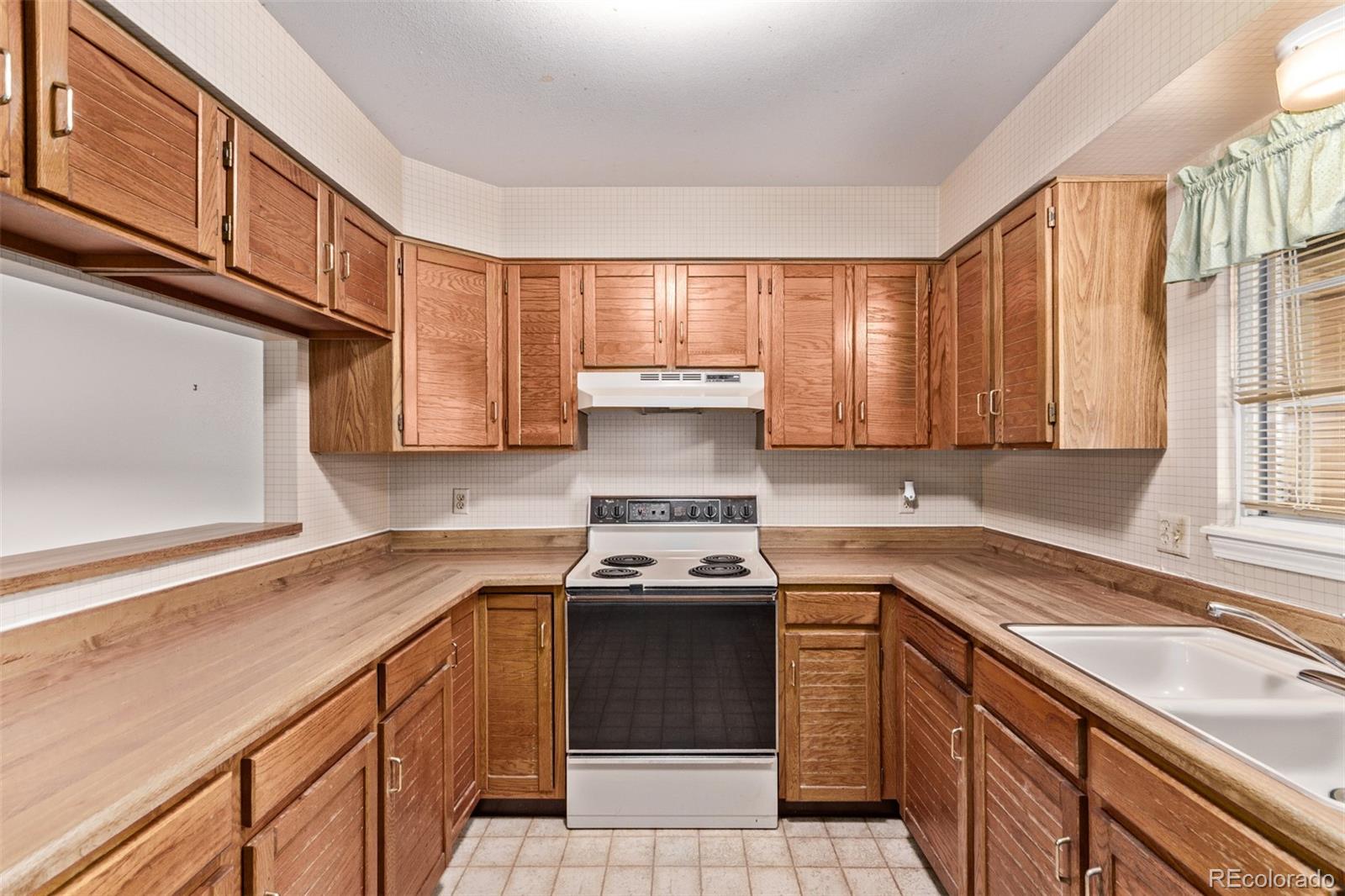 MLS Image #14 for 309  pheasant run,louisville, Colorado