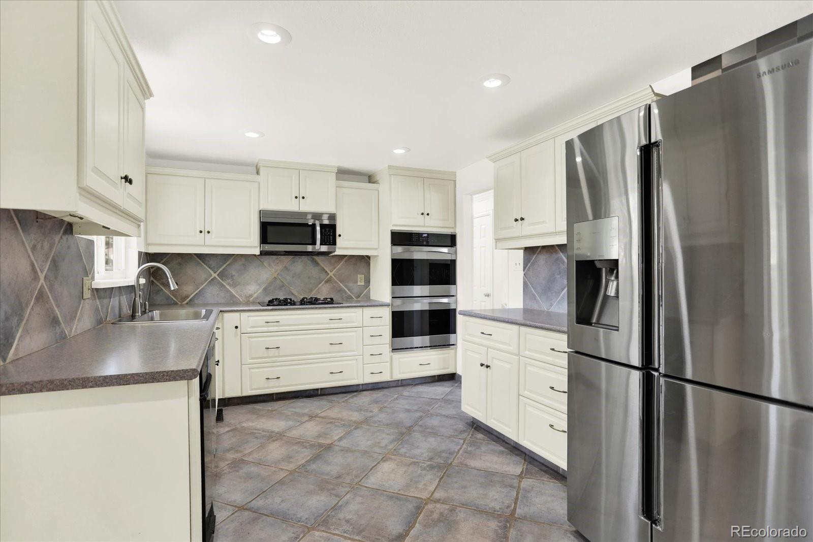 MLS Image #4 for 426  jupiter drive,lone tree, Colorado