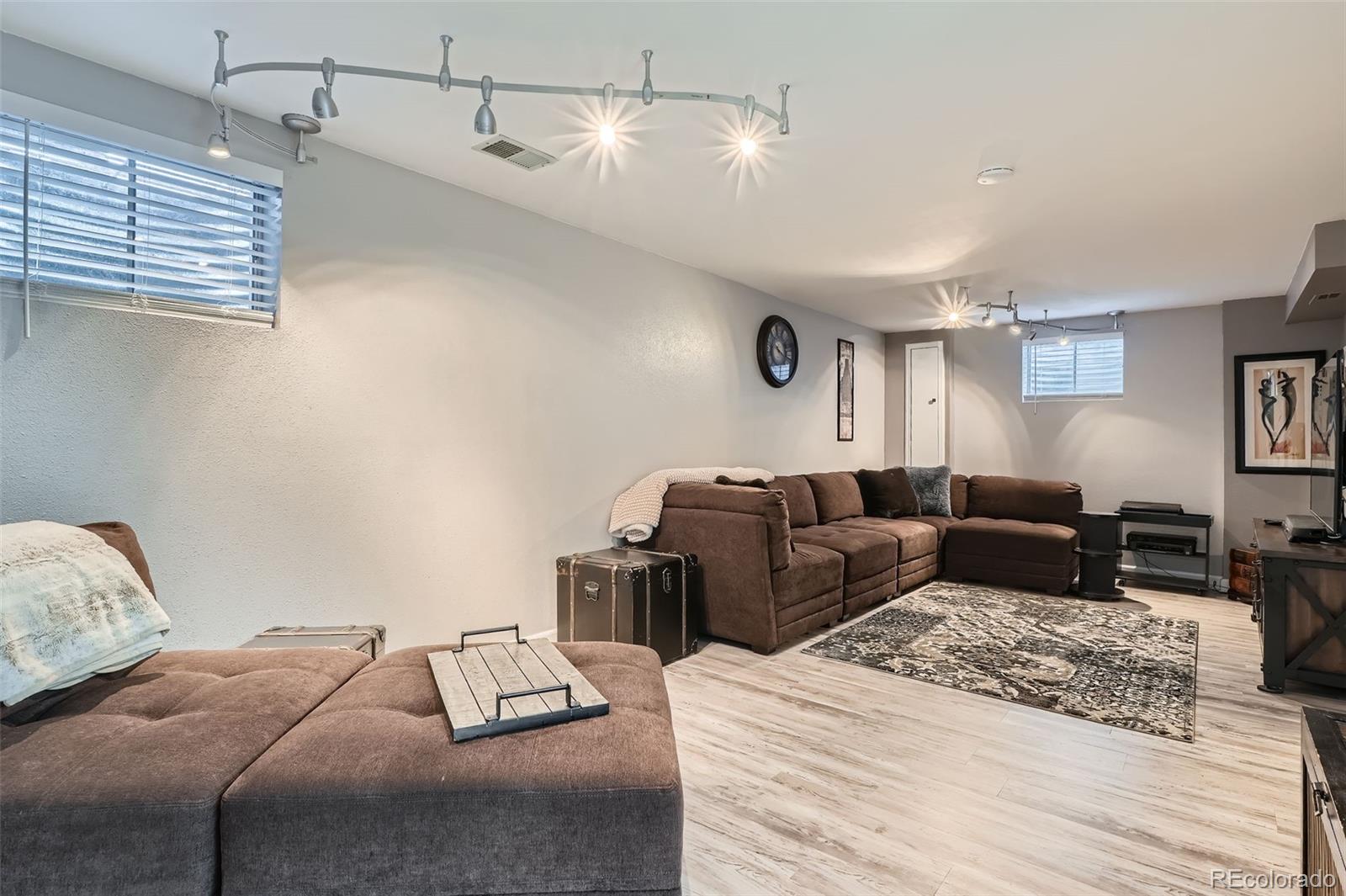 MLS Image #18 for 8101 s san juan range road,littleton, Colorado