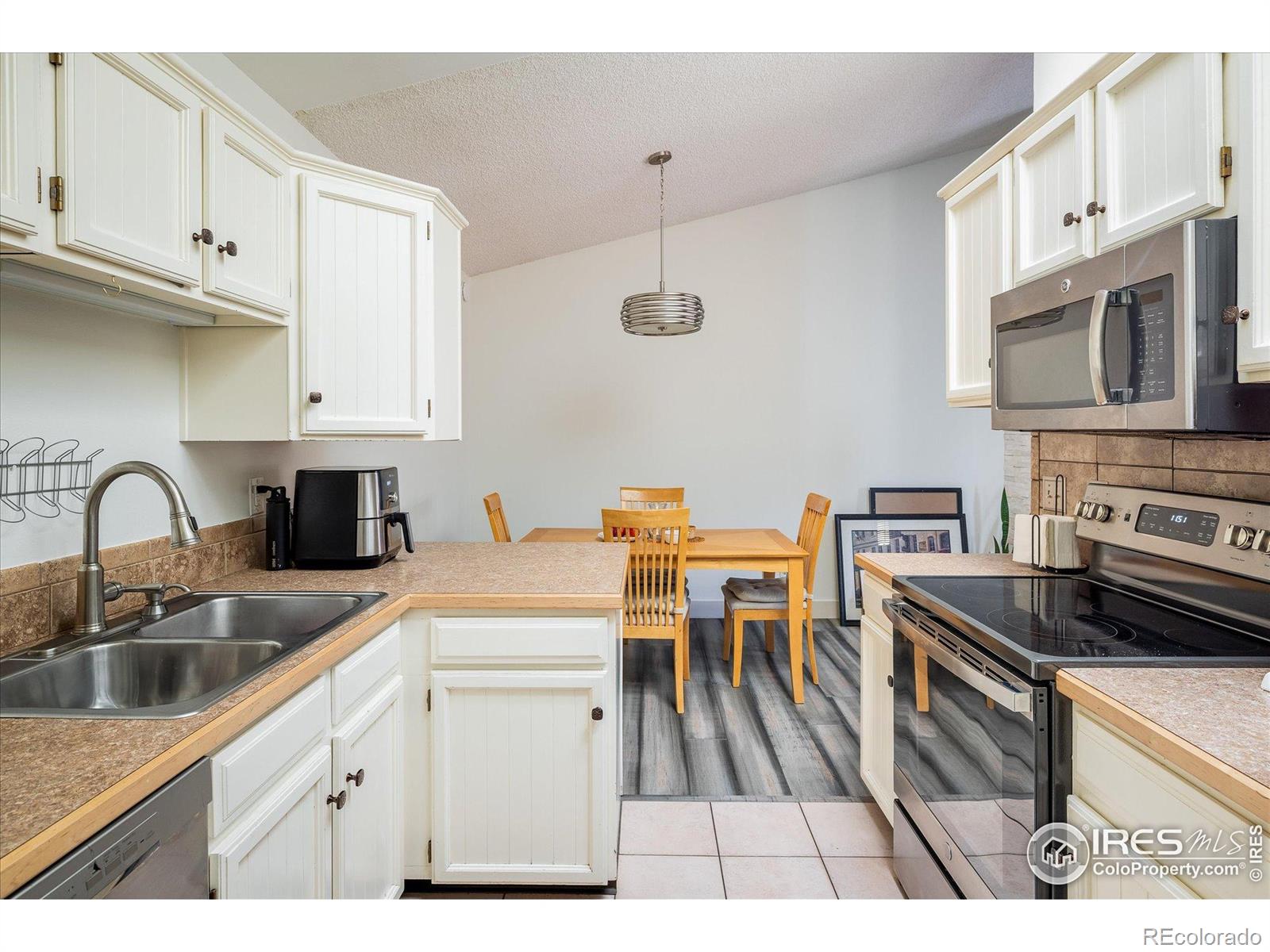 MLS Image #10 for 3823  paseo del prado ,boulder, Colorado