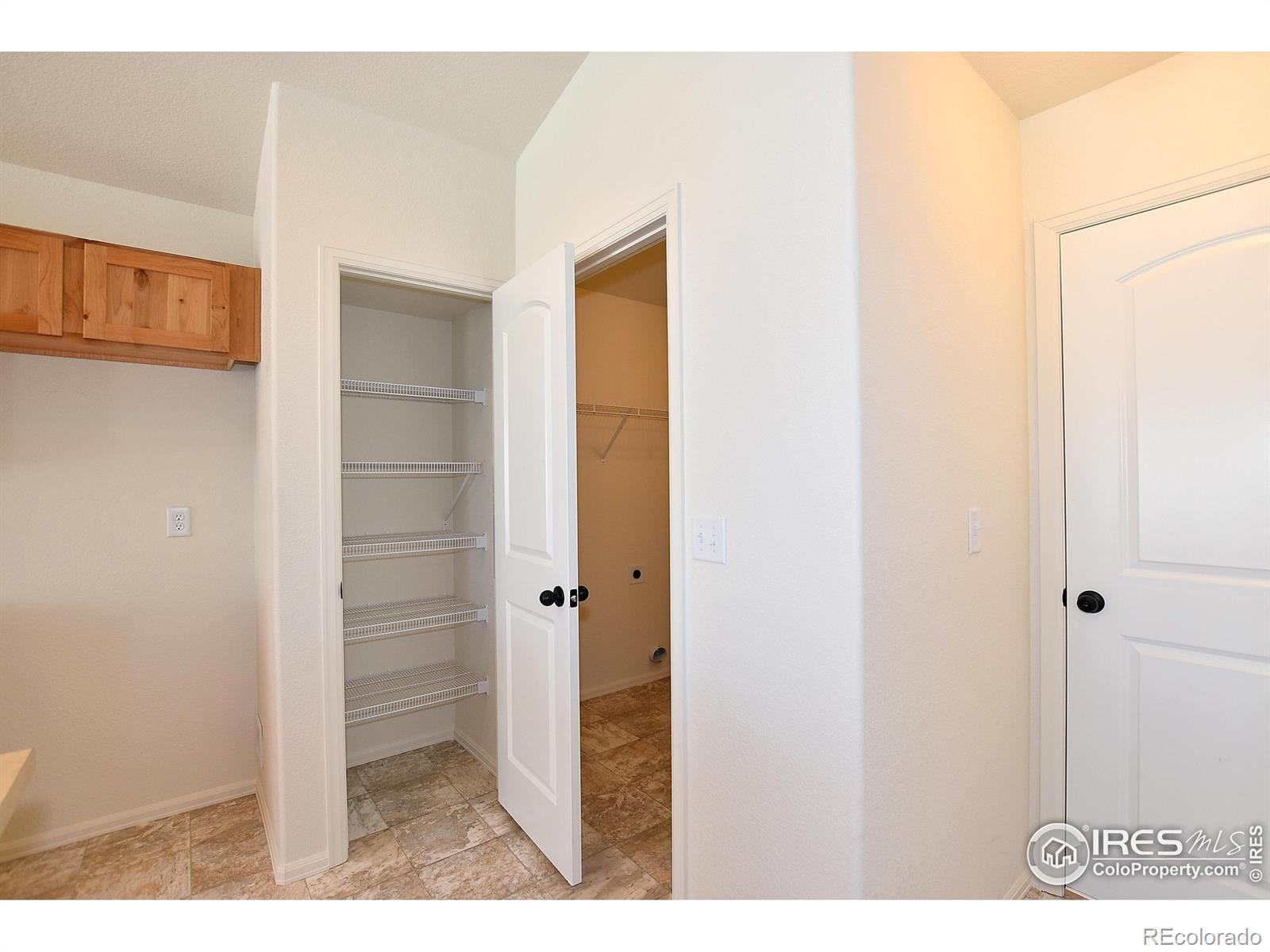 MLS Image #18 for 2450  oakhurst road,johnstown, Colorado