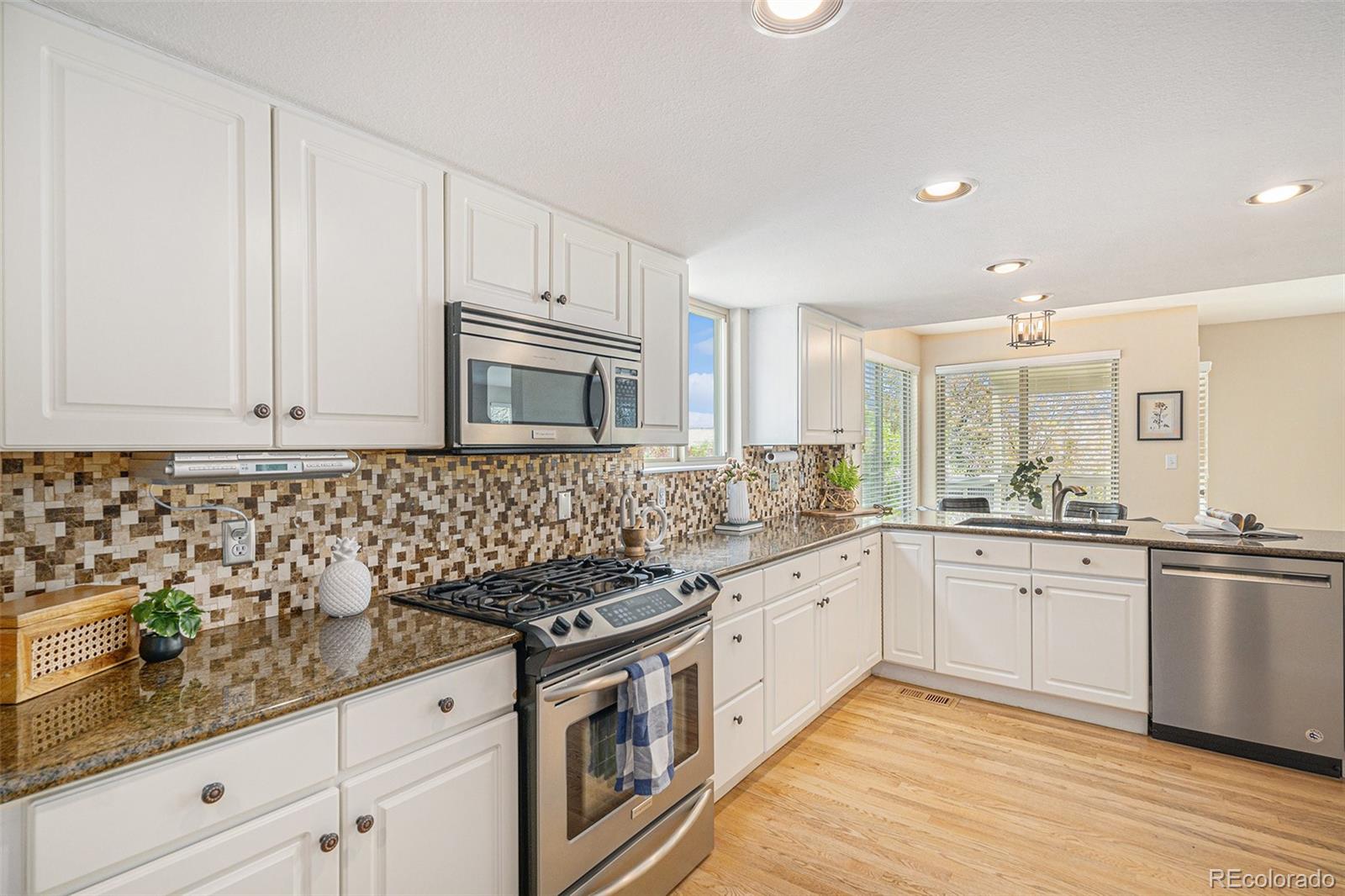 MLS Image #12 for 9921  spring hill place,highlands ranch, Colorado