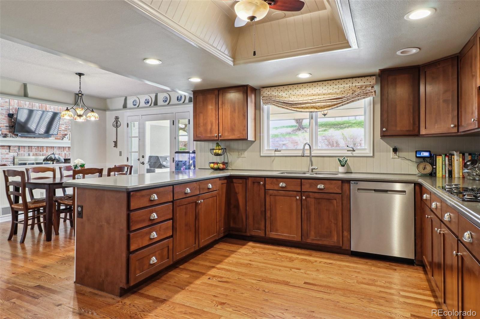 MLS Image #3 for 6213 s lima way,englewood, Colorado