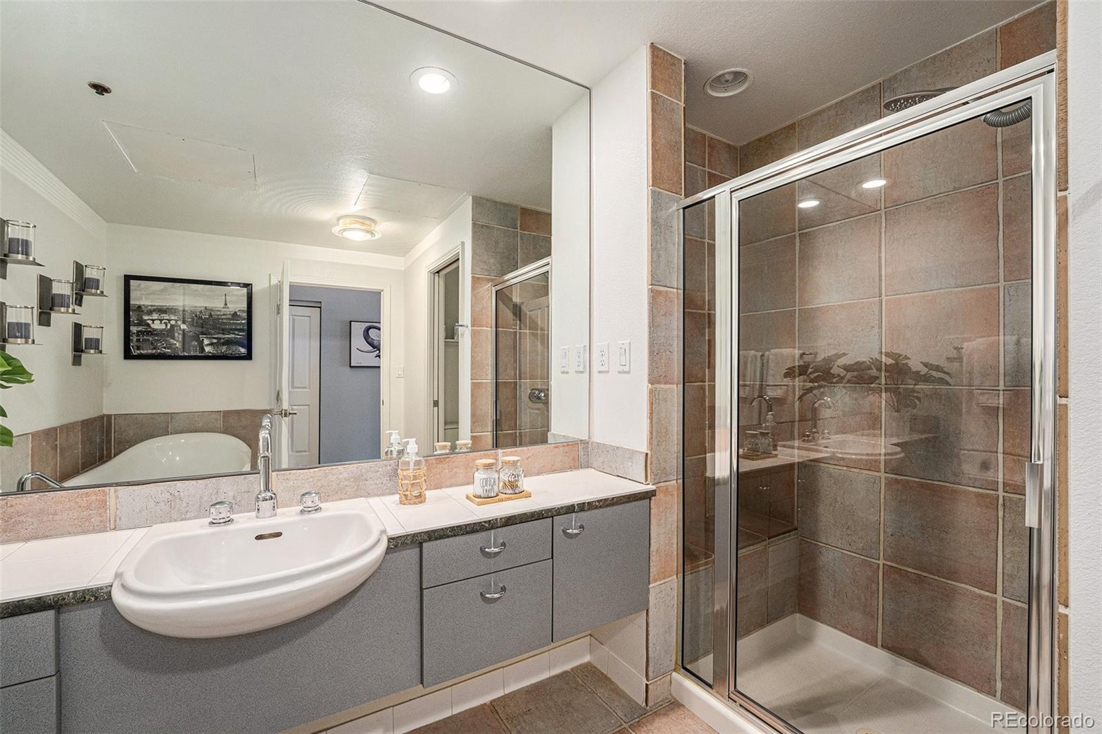 MLS Image #15 for 1499  blake street,denver, Colorado