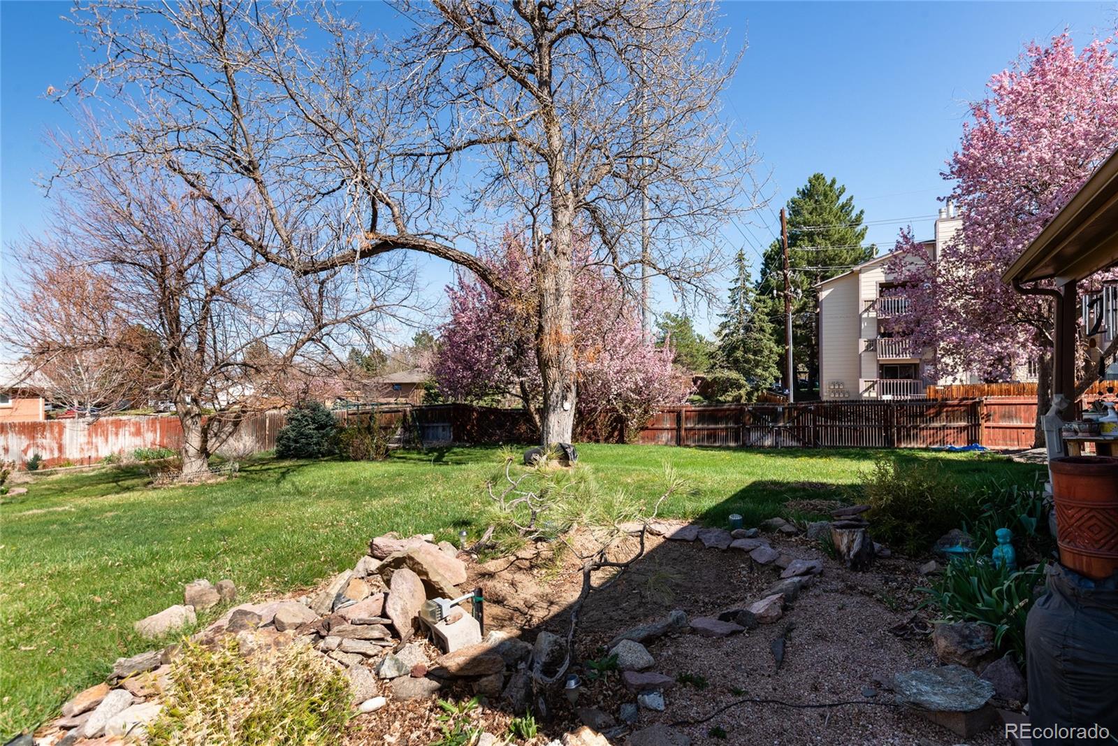 MLS Image #10 for 3701 s uinta street,denver, Colorado