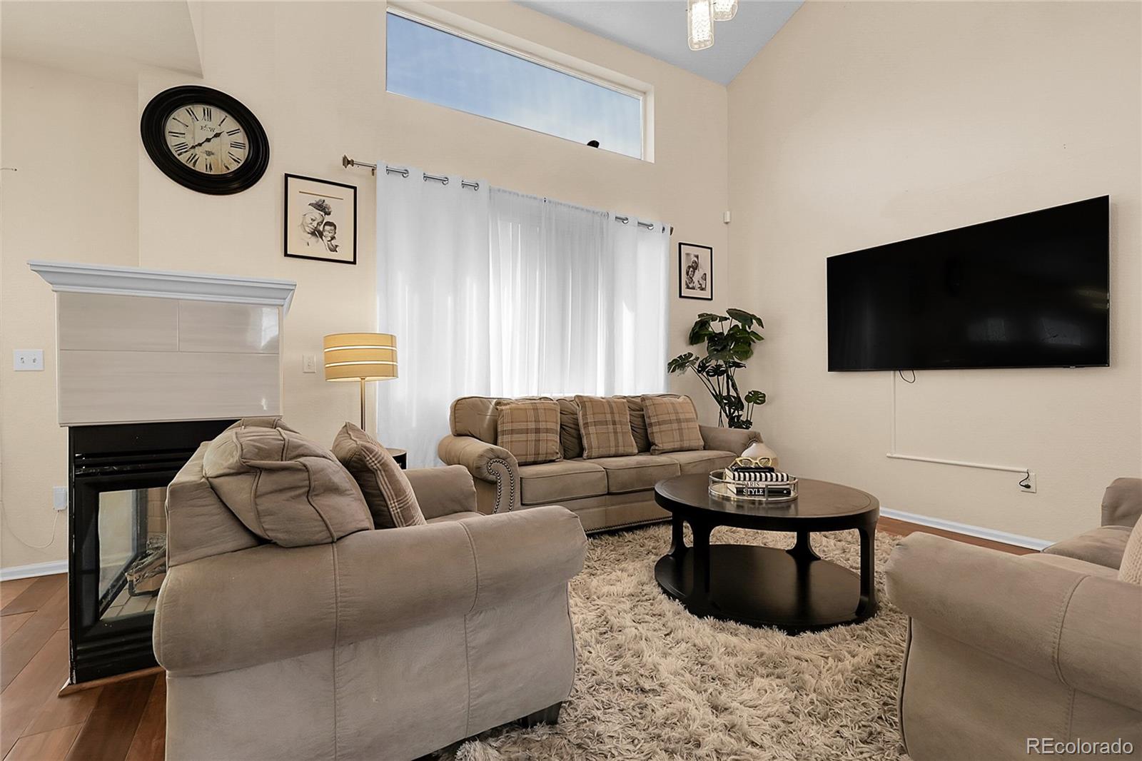 MLS Image #2 for 337  ivory circle,aurora, Colorado