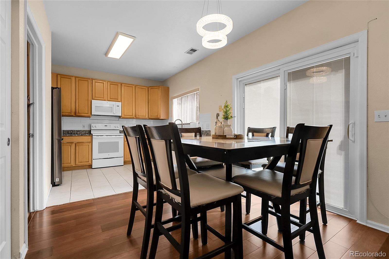 MLS Image #5 for 337  ivory circle,aurora, Colorado