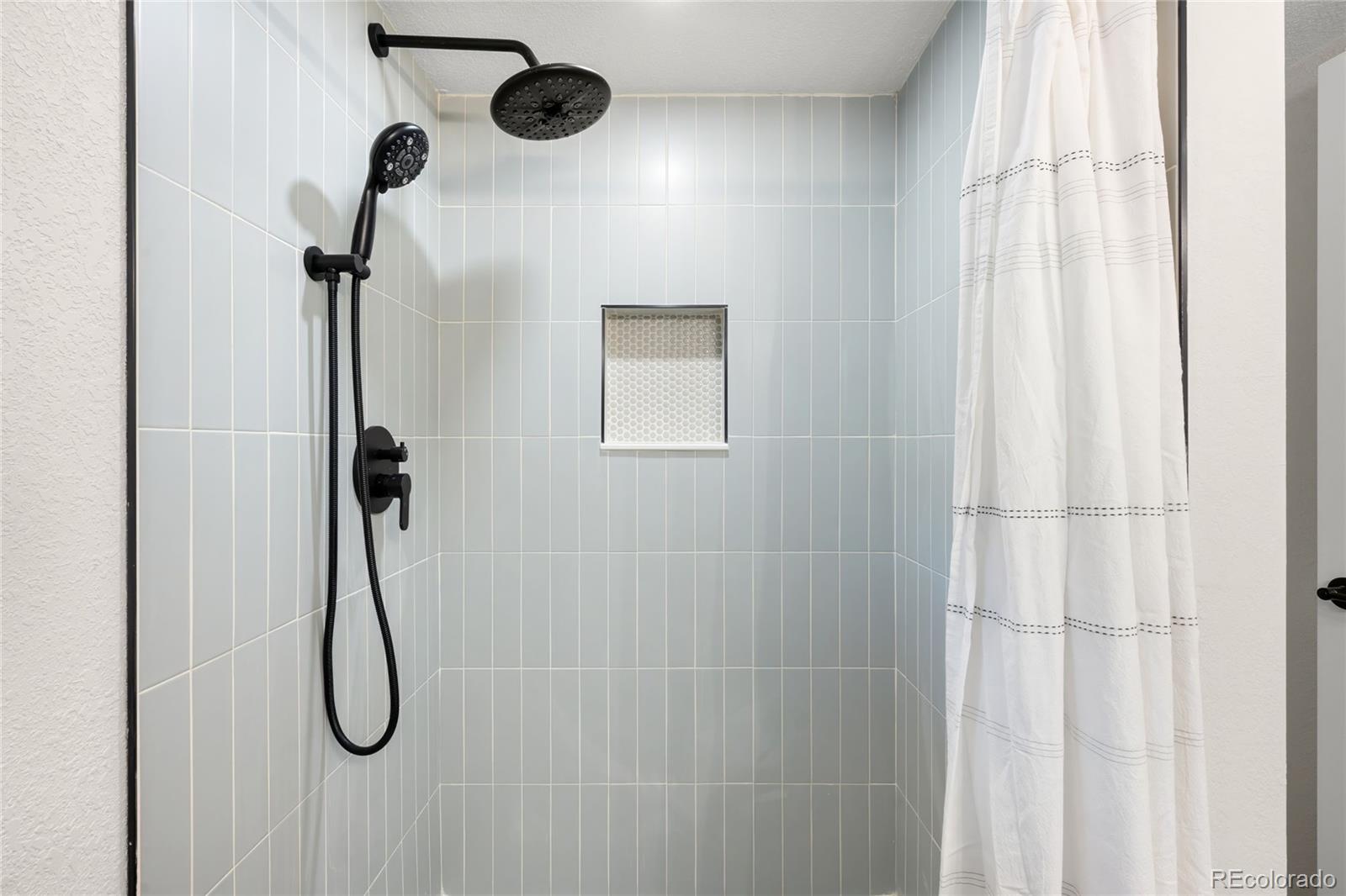 MLS Image #24 for 3089 s jasmine street,denver, Colorado
