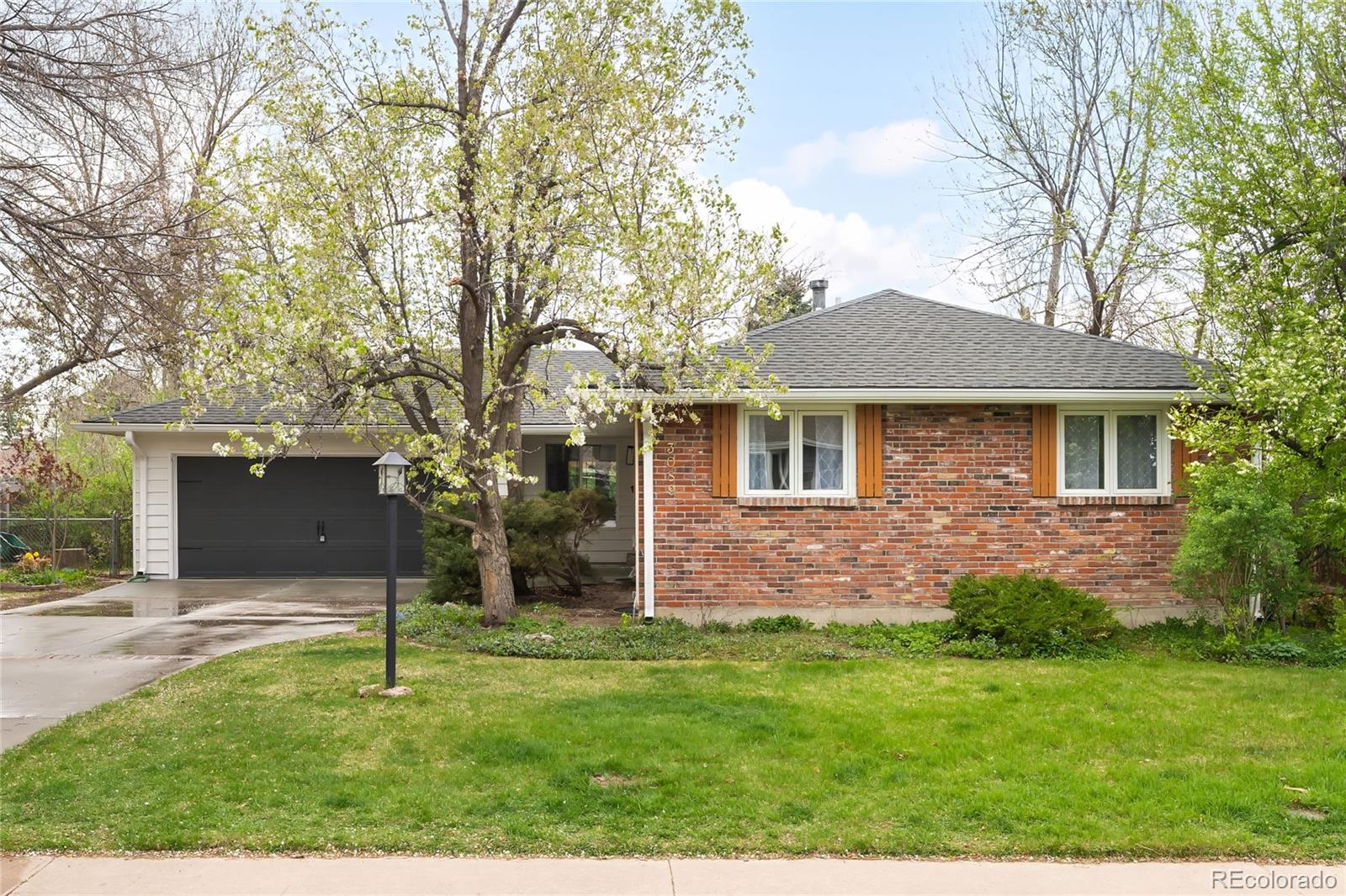MLS Image #26 for 3089 s jasmine street,denver, Colorado