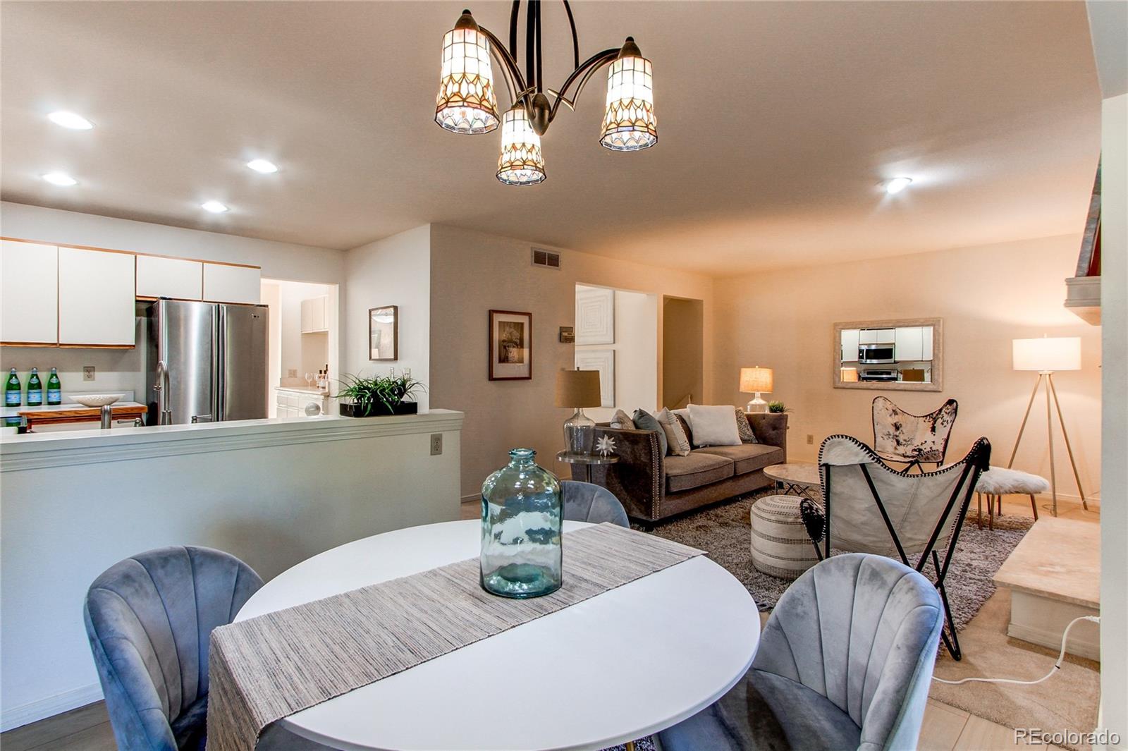 MLS Image #10 for 1530 s quebec way 29,denver, Colorado