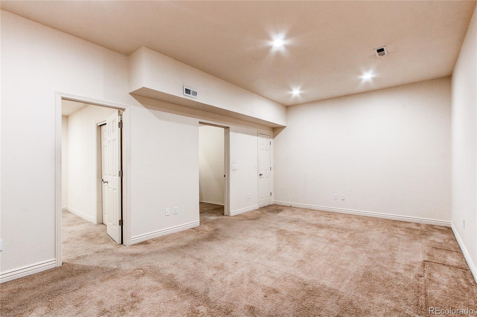 MLS Image #20 for 1530 s quebec way 29,denver, Colorado