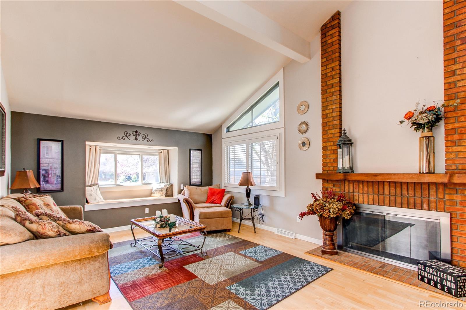MLS Image #3 for 11651 e yale way,aurora, Colorado