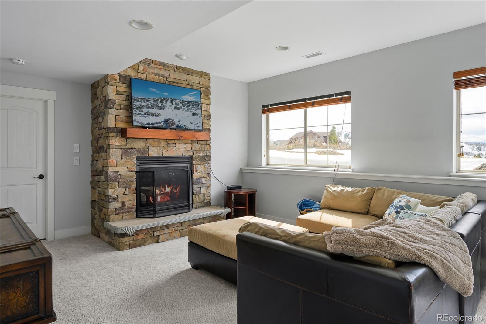 MLS Image #25 for 545  lone eagle drive,granby, Colorado