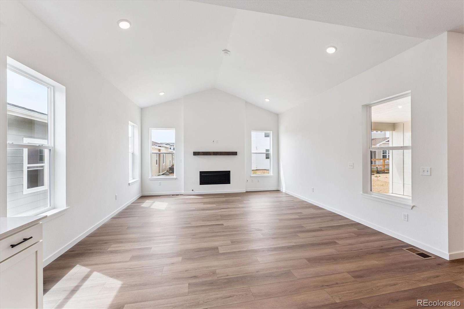 MLS Image #6 for 5500  tamarack avenue,firestone, Colorado
