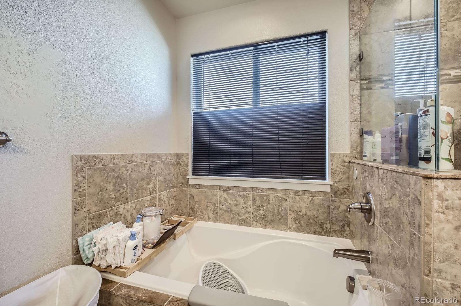 MLS Image #14 for 346  sunset drive,la salle, Colorado