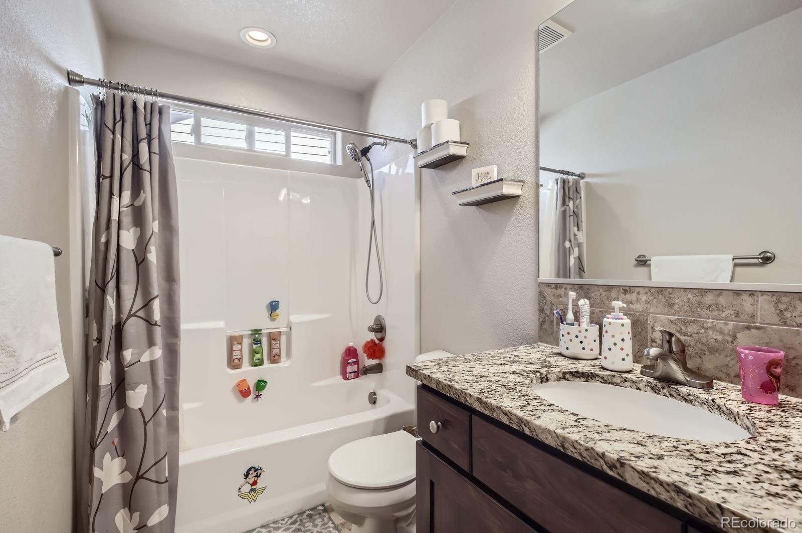 MLS Image #19 for 346  sunset drive,la salle, Colorado