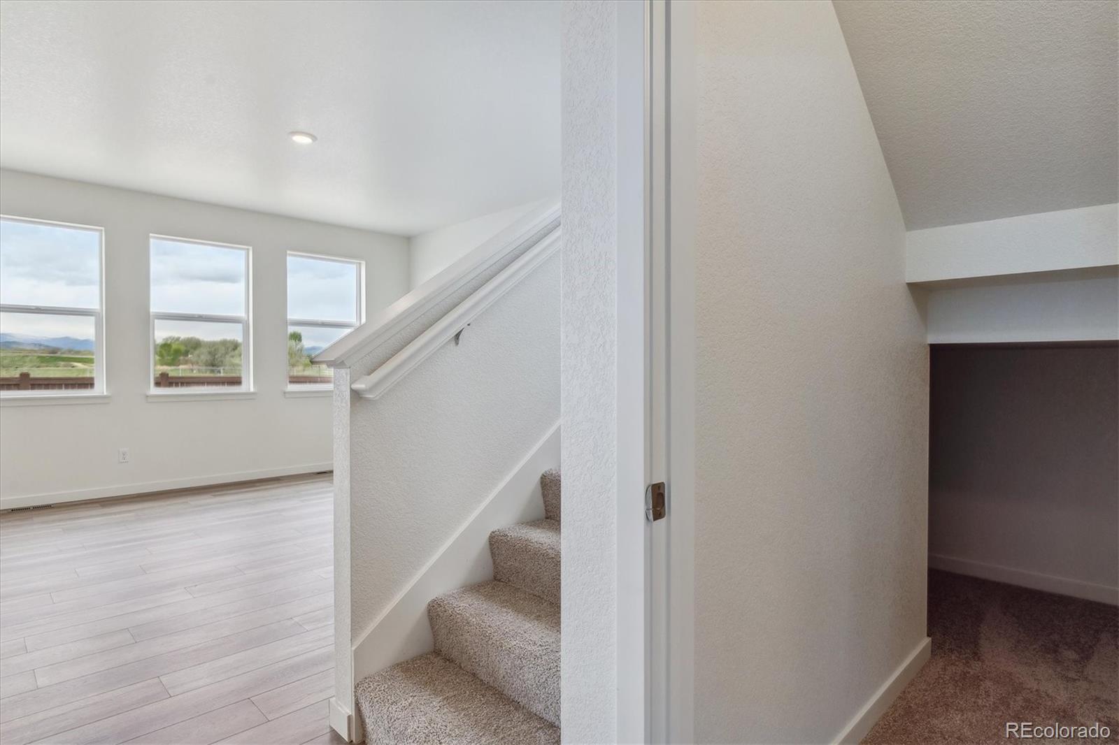 MLS Image #14 for 27574 e byers avenue,aurora, Colorado