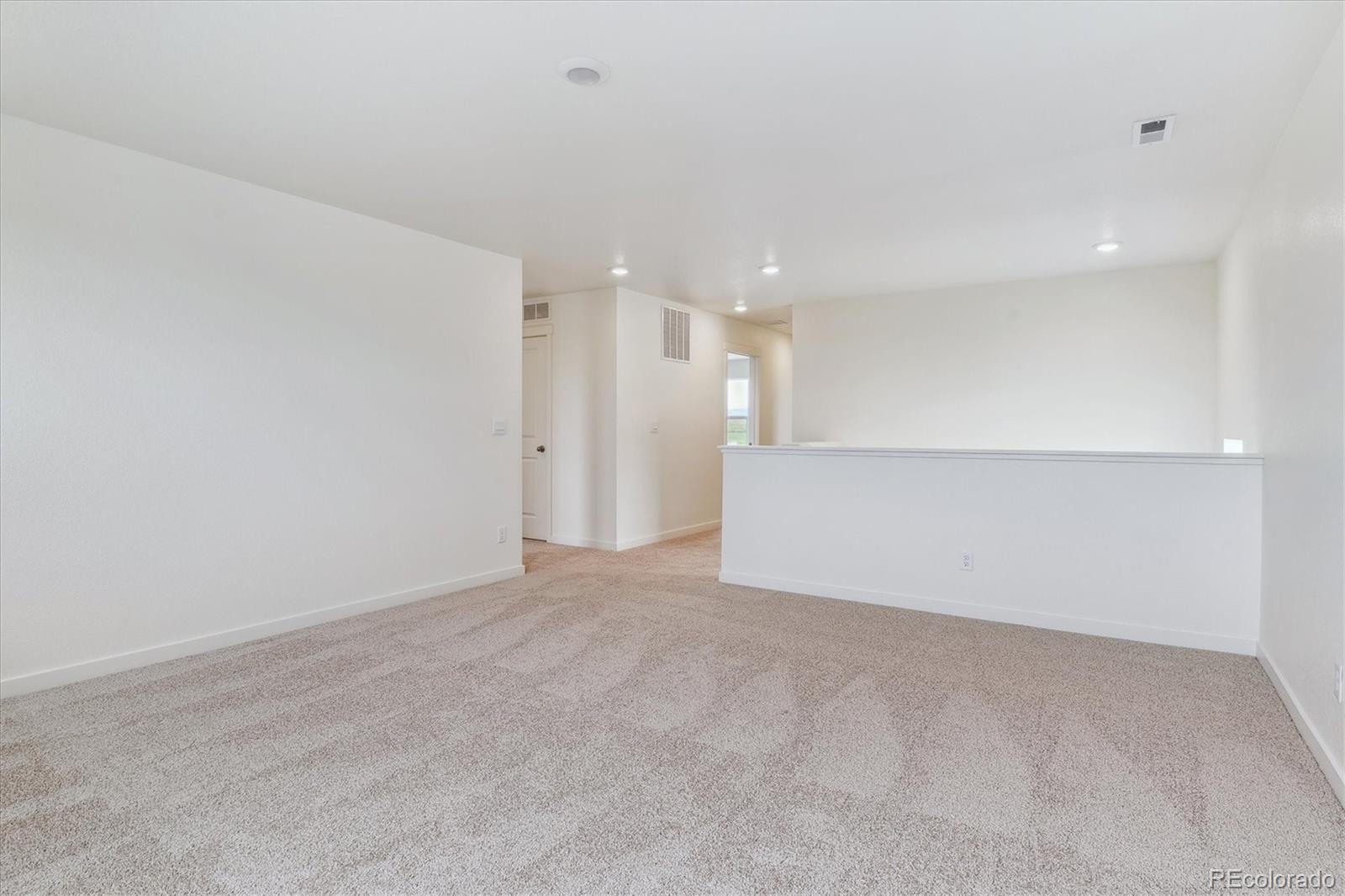 MLS Image #16 for 27574 e byers avenue,aurora, Colorado