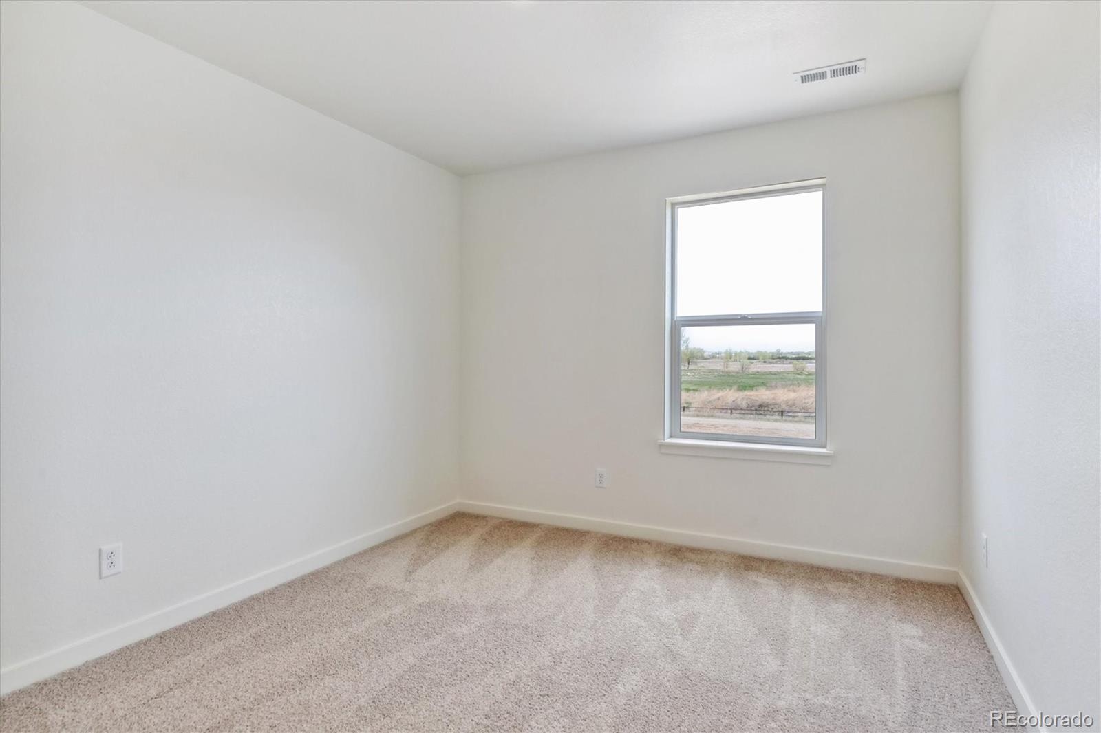 MLS Image #21 for 27574 e byers avenue,aurora, Colorado