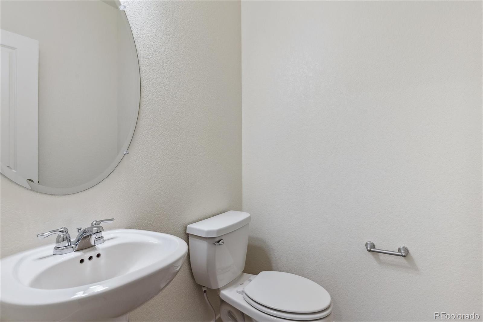 MLS Image #6 for 27574 e byers avenue,aurora, Colorado