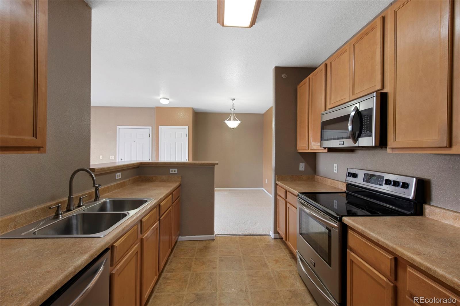 MLS Image #11 for 15700 e jamison drive,englewood, Colorado