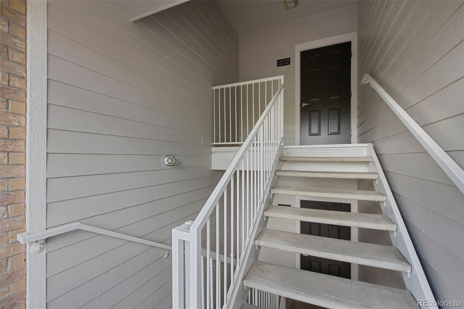 MLS Image #3 for 15700 e jamison drive,englewood, Colorado