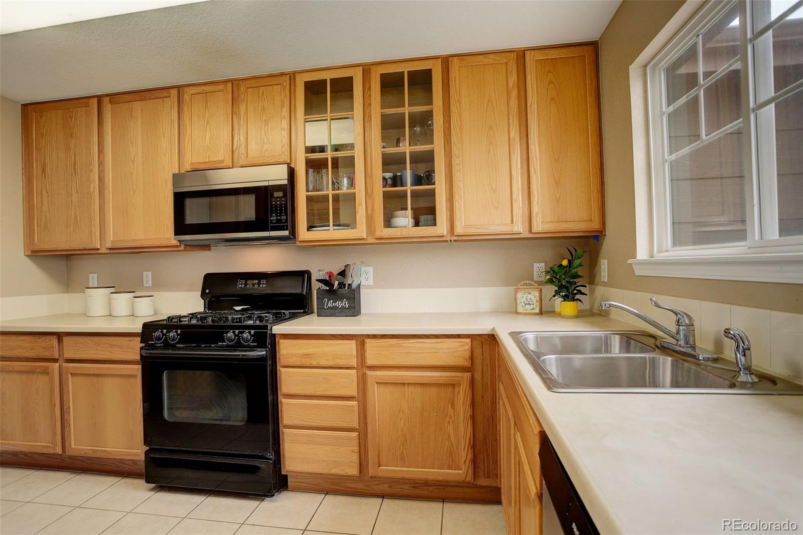 MLS Image #5 for 7582 s sicily way,aurora, Colorado