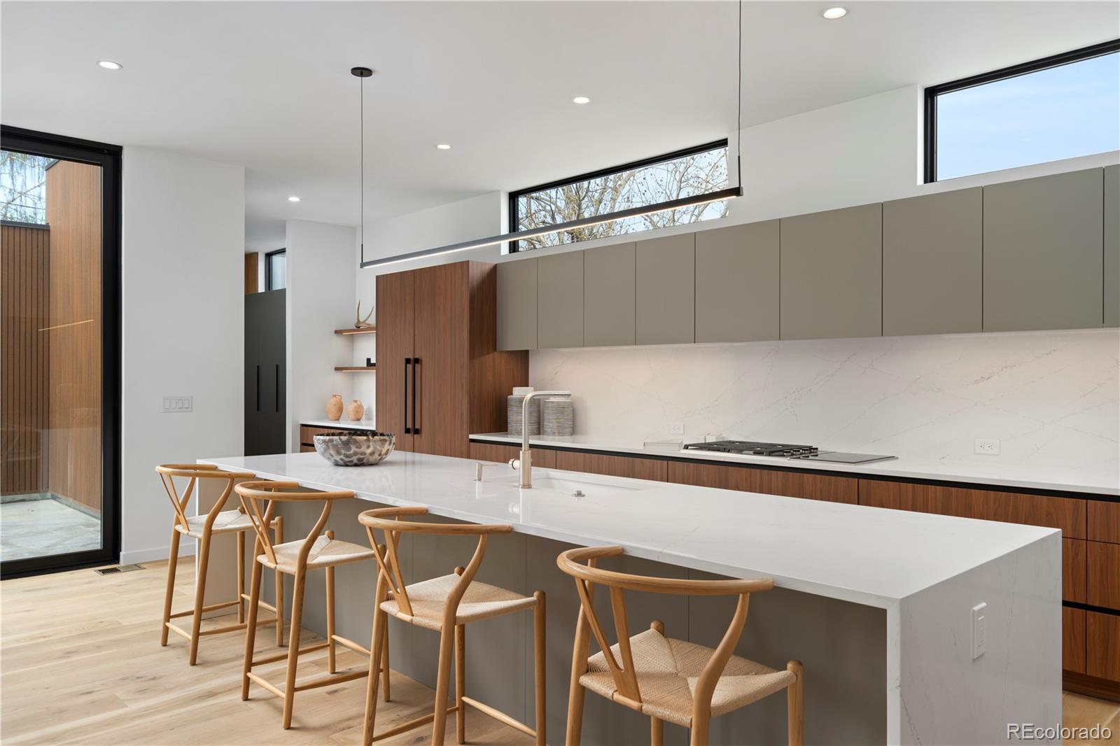 MLS Image #12 for 735 s elizabeth street,denver, Colorado