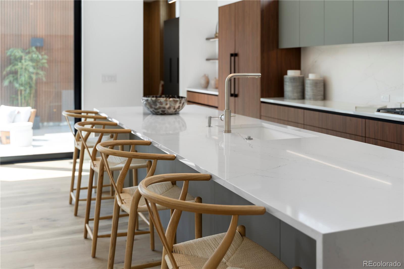 MLS Image #16 for 735 s elizabeth street,denver, Colorado