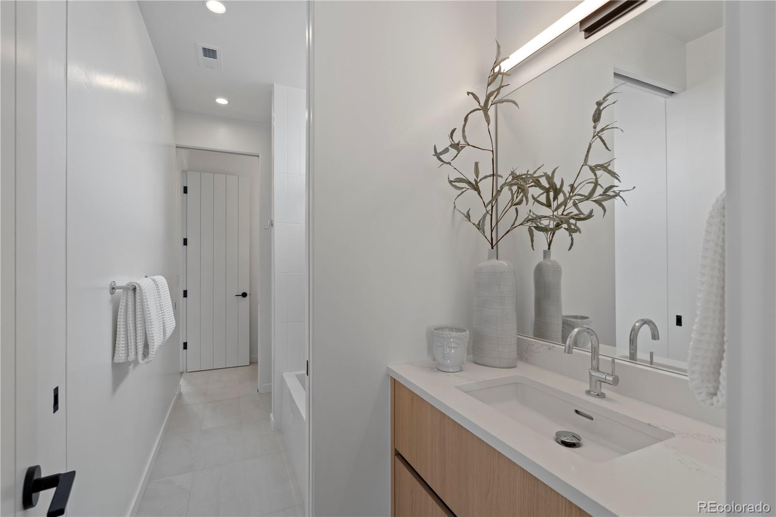 MLS Image #40 for 735 s elizabeth street,denver, Colorado