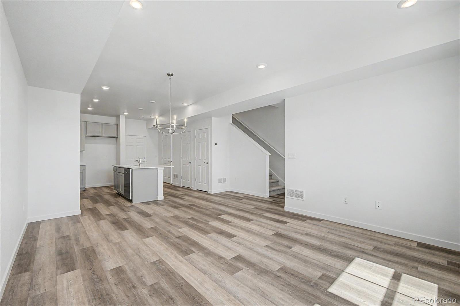 MLS Image #5 for 2897 e 103rd drive,thornton, Colorado
