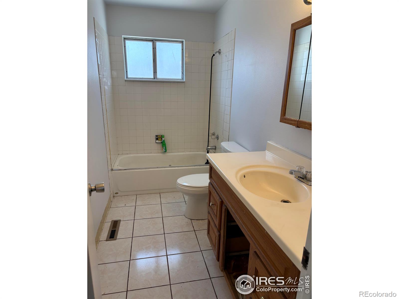 MLS Image #11 for 514  whitmore court,johnstown, Colorado