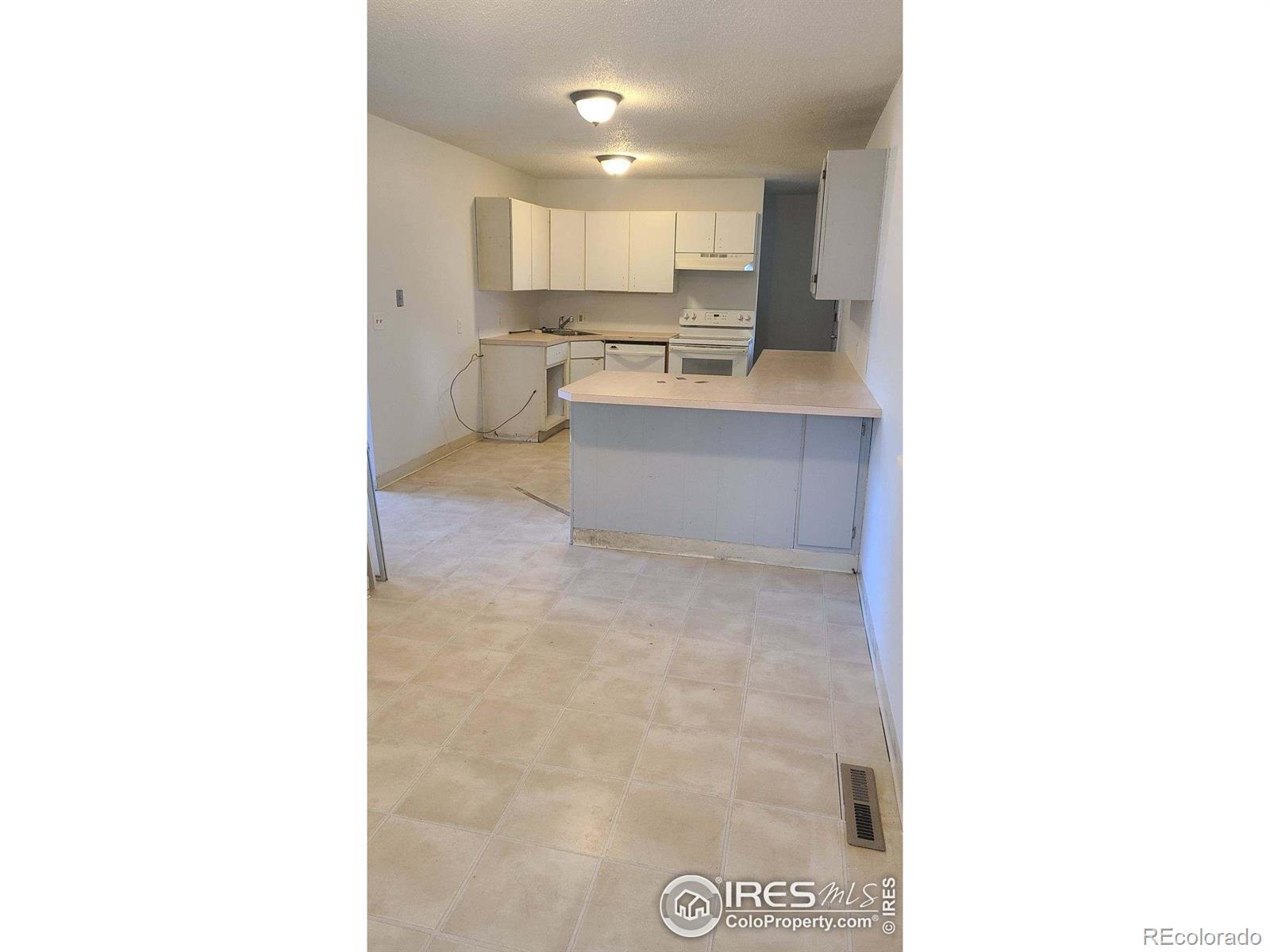 MLS Image #4 for 514  whitmore court,johnstown, Colorado