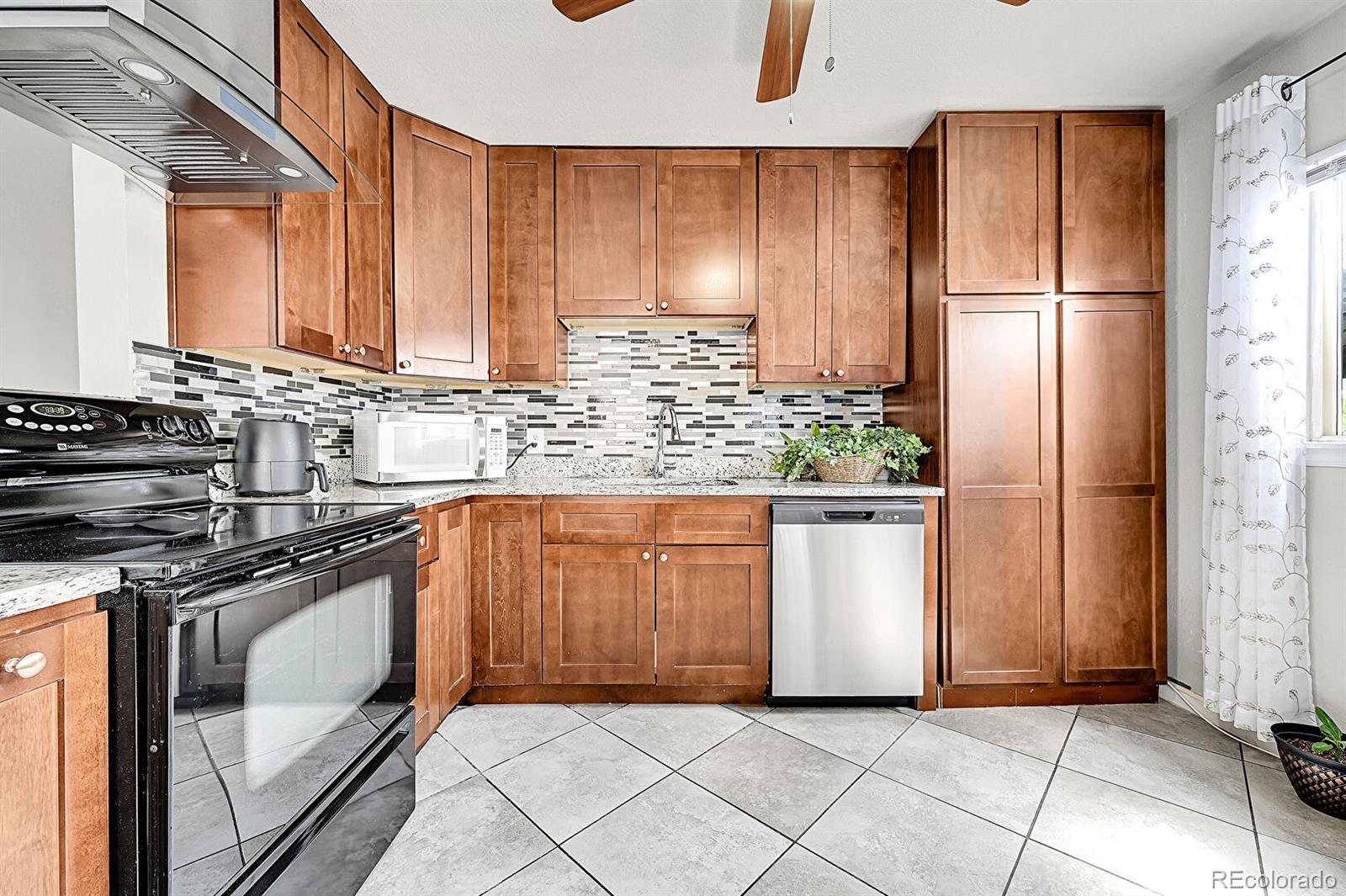 MLS Image #12 for 2850  roosevelt ,thornton, Colorado