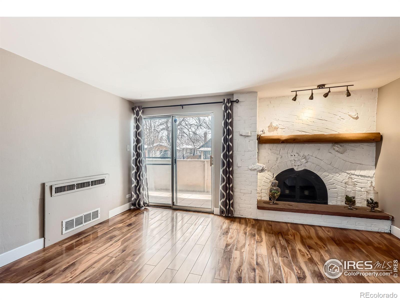 MLS Image #7 for 1366  garfield street,denver, Colorado