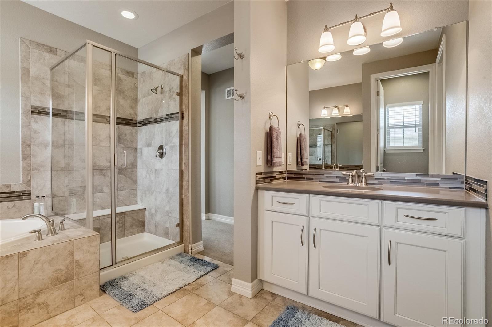 MLS Image #22 for 8444 e 55th place,denver, Colorado