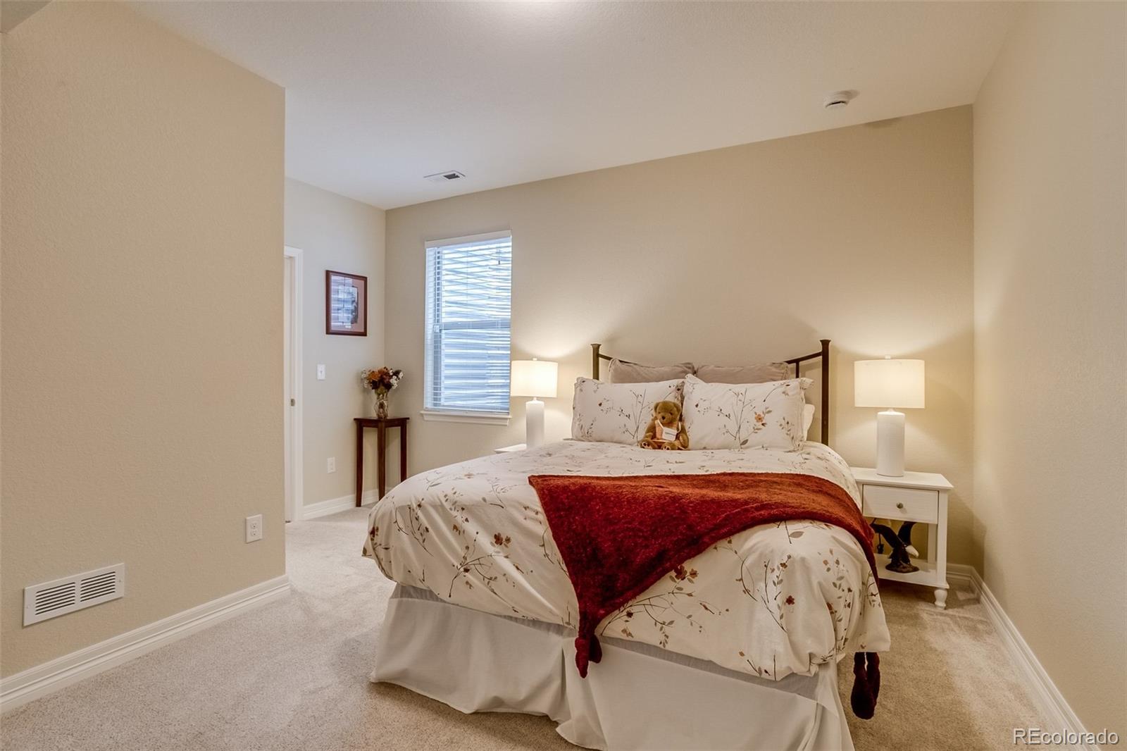 MLS Image #32 for 8444 e 55th place,denver, Colorado