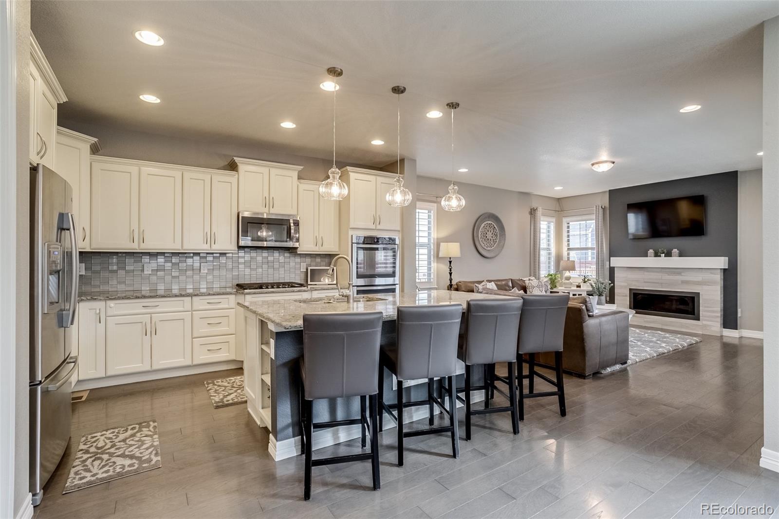 MLS Image #9 for 8444 e 55th place,denver, Colorado