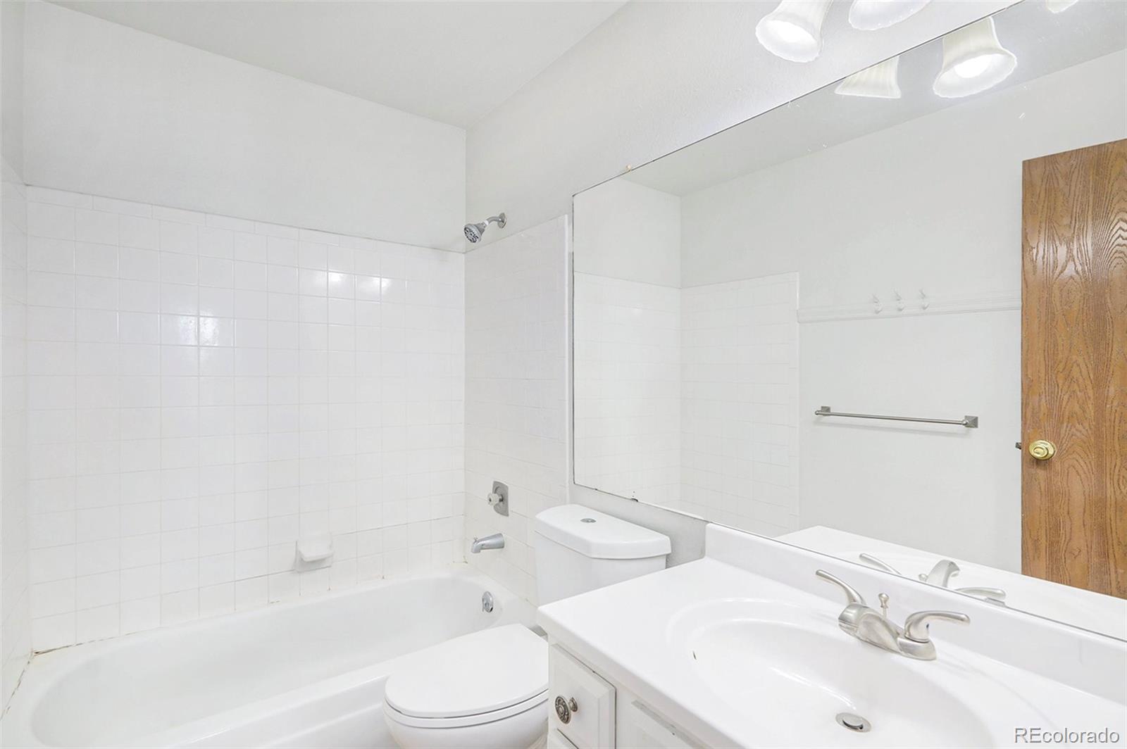 MLS Image #19 for 10150 e virginia avenue,denver, Colorado